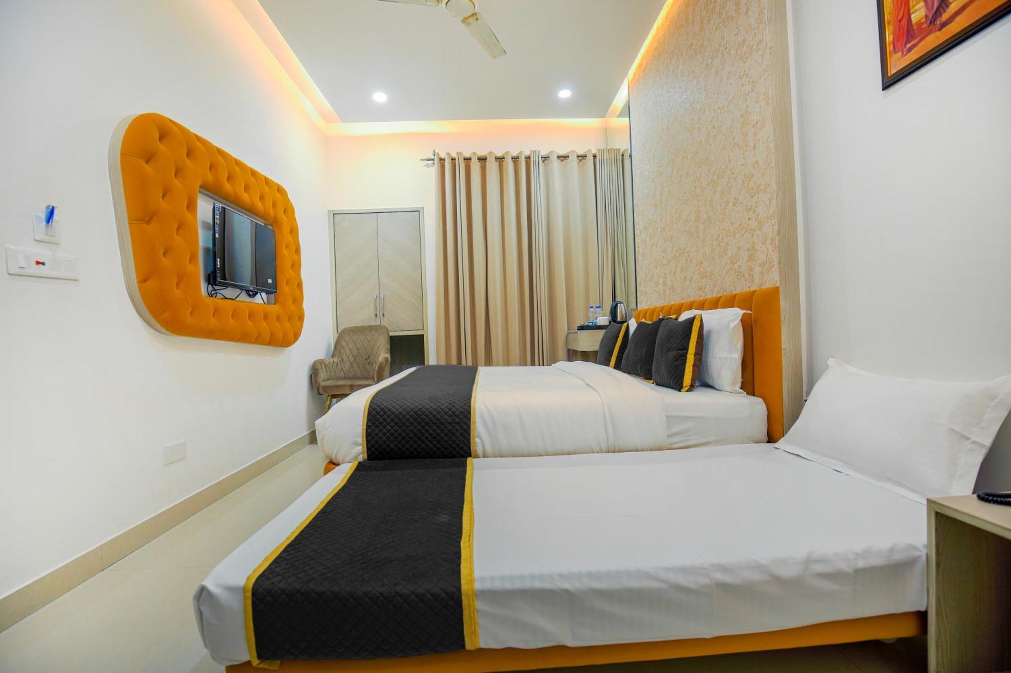 Hotel Golden Stay Amritsar Eksteriør billede